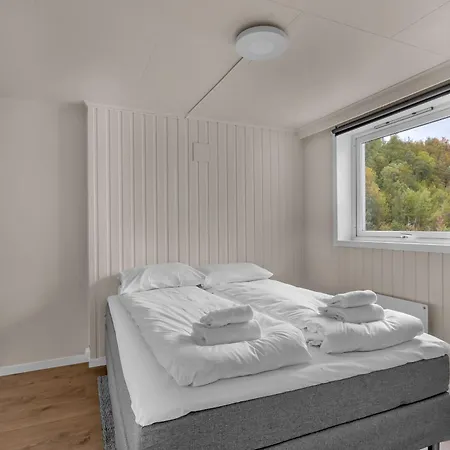 Stort Hus Med Mange Soverom Sentralt I Holiday home