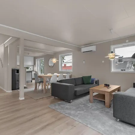 Northstay - Grimsby House Nyaraló Tromsø