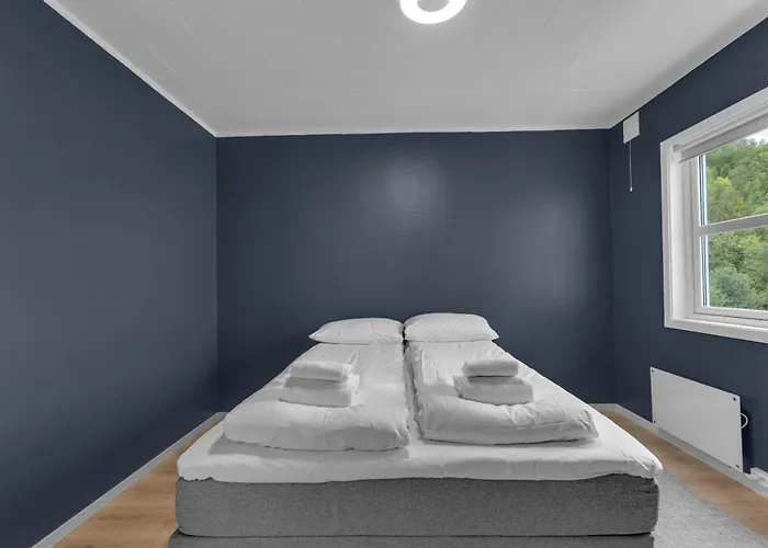 Northstay - Grimsby House, Free Parking, Sauna, Sleeps 16 Casa de Férias *