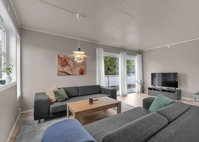 Northstay - Grimsby House, Free Parking, Sauna, Sleeps 16 Dom wakacyjny *